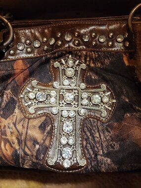 NWOT Y2K CAMO BLING PURSE RHINESTONE CROSS SHOULDER BAG WESTERN